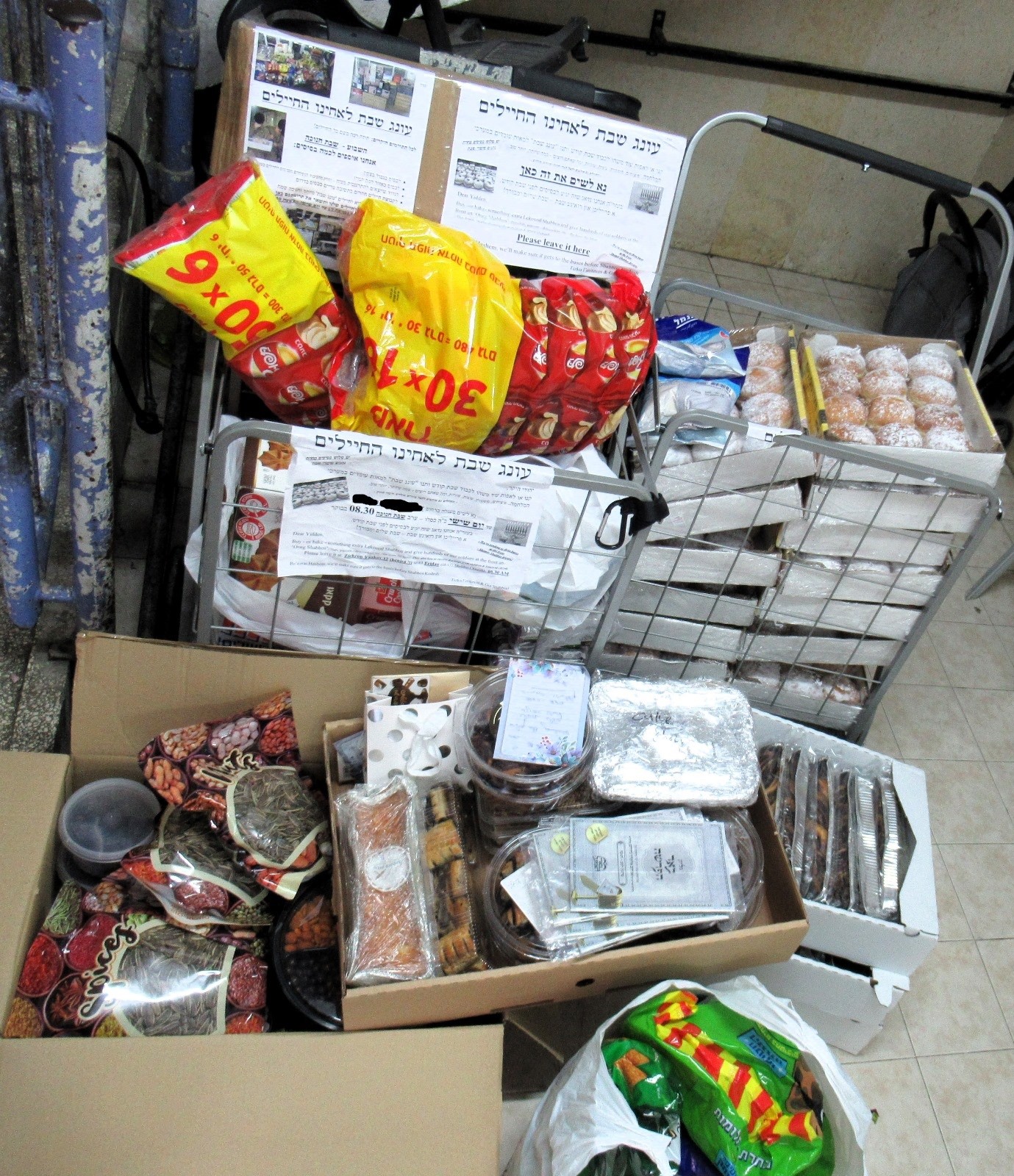 Food and refreshments donated for soldiers for Shabbos Chanukah